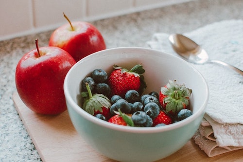 oids reduce blood pressure, apples, berries and tea reduces dementiasrisk