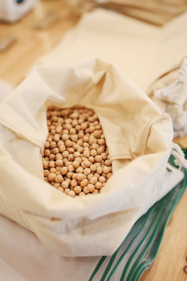 soybeans reduce hot flashes
